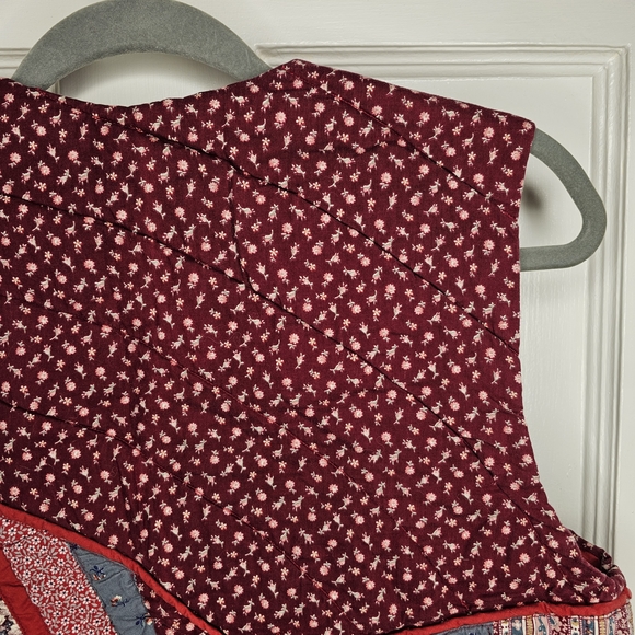 VTG Quilted Patchwork Reversible Vest - Picture 7 of 16
